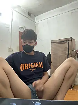 Snapshot of Funkin- chatting on May 2026 03:09:02 PM Funkin- online show from May 2026 03:09:02 PM