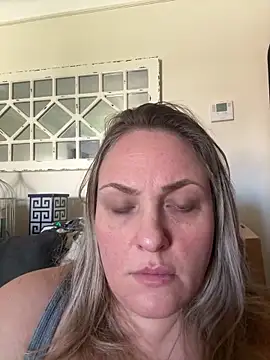 1SexyQueen online show from March 2026 06:07:01 PM