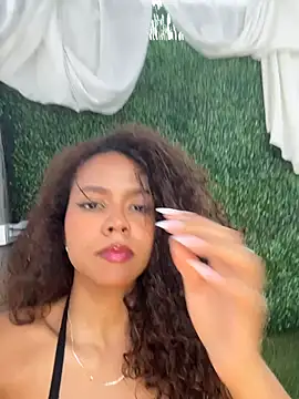 Snapshot of CurlyOopsieXXX chatting on July 2026 09:25:01 PM CurlyOopsieXXX online show from July 2026 09:25:01 PM