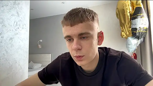 Snapshot of SoloFury chatting on June 2026 06:07:02 AM SoloFury online show from June 2026 06:07:02 AM