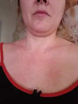 Snapshot of Maria3879 chatting on June 2026 06:01:01 PM Maria3879 online show from June 2026 06:01:01 PM