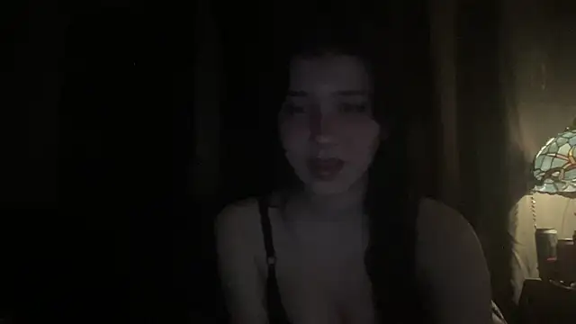 danneillove online show from April 2026 05:01:02 AM