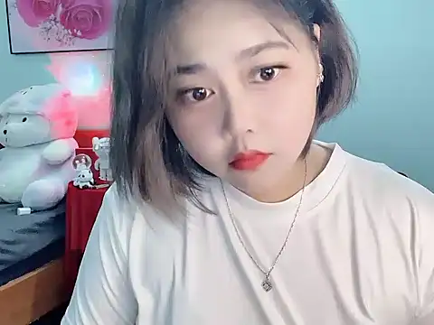 Snapshot of Nhanlu009 chatting on May 2026 12:01:01 PM Nhanlu009 online show from May 2026 12:01:01 PM