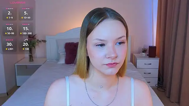 StaceyyJones online show from July 2026 10:28:02 AM