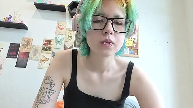 LittleKittenStar online show from June 2026 11:32:01 AM