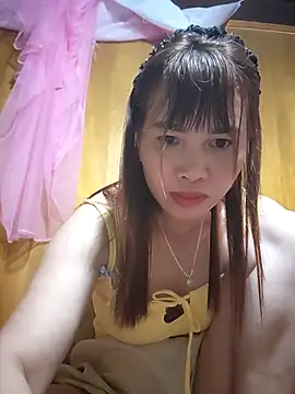 Snapshot of Reeoo-93 chatting on June 2026 09:52:02 PM Reeoo-93 online show from June 2026 09:52:02 PM