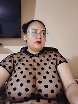 Snapshot of AvaRyd chatting on May 2026 03:26:02 AM AvaRyd online show from May 2026 03:26:02 AM