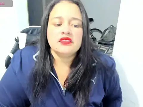 Snapshot of Atenea_19_ chatting on May 2026 08:18:01 AM Atenea 19 online show from May 2026 08:18:01 AM