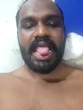 Snapshot of singletamilguy chatting on April 2026 05:58:02 PM singletamilguy online show from April 2026 05:58:02 PM
