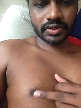 Snapshot of singletamilguy chatting on May 2026 06:21:02 AM singletamilguy online show from May 2026 06:21:02 AM