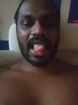 Snapshot of singletamilguy chatting on May 2026 11:17:02 AM singletamilguy online show from May 2026 11:17:02 AM