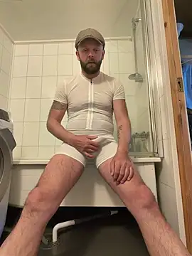 mrmoi1234 online show from April 2026 11:44:01 AM