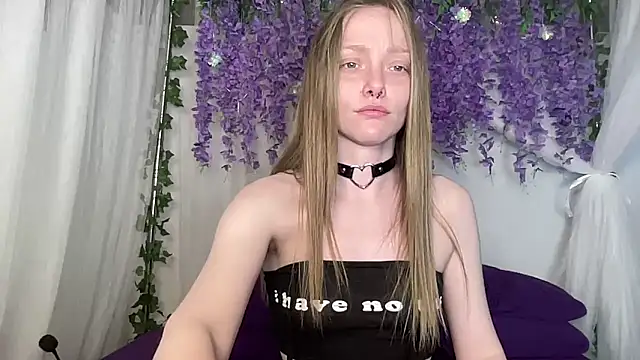 ElfGirlAna online show from May 2026 02:34:01 PM