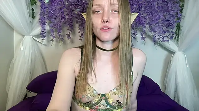 ElfGirlAna online show from May 2026 02:36:02 PM