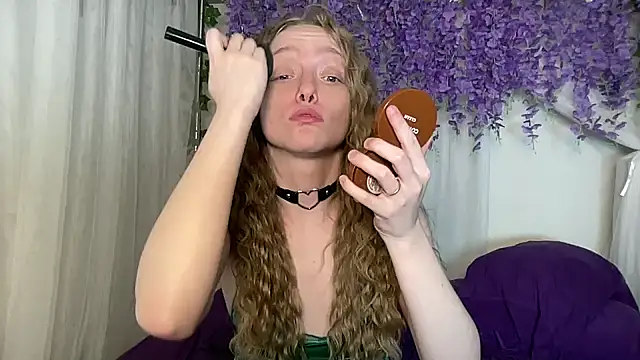 ElfGirlAna online show from June 2026 03:00:02 PM