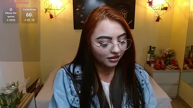 Miley Clarck online show from April 2026 01:41:02 PM