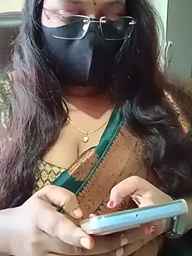 Snapshot of poojag_2 chatting on July 2026 05:24:01 AM poojag 2 online show from July 2026 05:24:01 AM