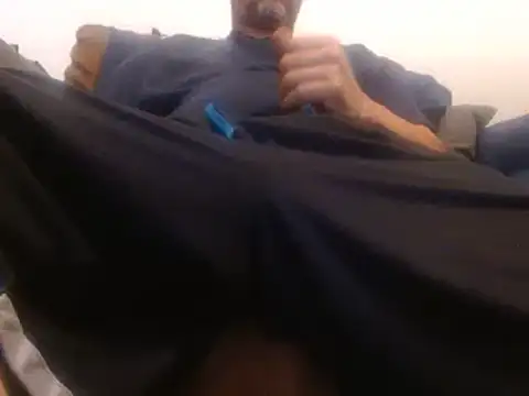 Snapshot of MrDontRush chatting on June 2026 05:20:02 AM MrDontRush online show from June 2026 05:20:02 AM