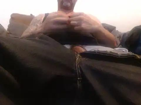 Snapshot of MrDontRush chatting on June 2026 01:00:01 AM MrDontRush online show from June 2026 01:00:01 AM
