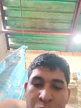 alee28728 online show from April 2026 08:33:02 PM