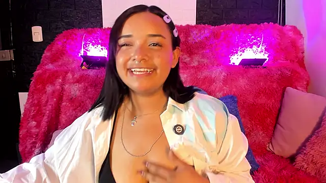 SofiiaCutee online show from May 2026 03:04:02 AM