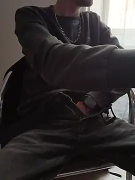 Skinboy06 online show from April 2026 11:34:01 AM
