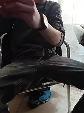 Skinboy06 online show from April 2026 10:39:02 AM