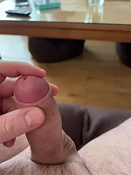 Snapshot of Brunode76 chatting on April 2026 11:59:01 AM Brunode76 online show from April 2026 11:59:01 AM