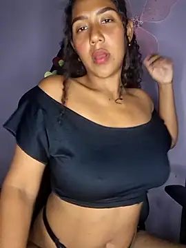 Snapshot of emily_fox01 chatting on March 2026 03:28:02 AM emily fox01 online show from March 2026 03:28:02 AM