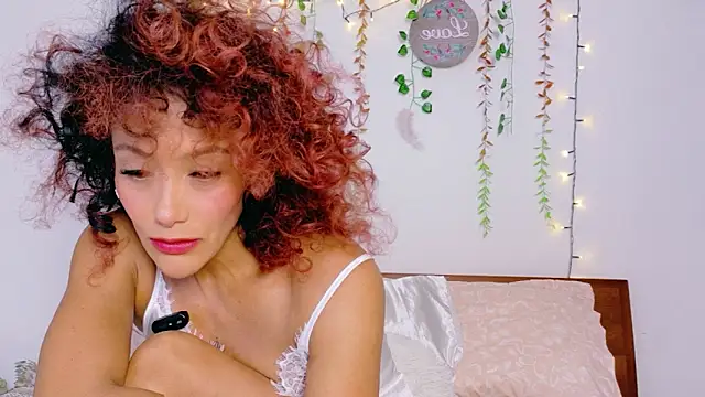 Ajua  Uva online show from March 2026 02:28:02 AM