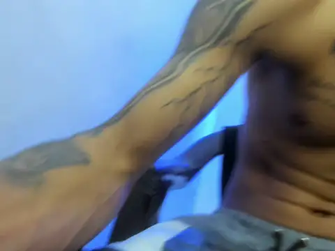  latinhot 420  online show from April 2026 09:01:02 PM