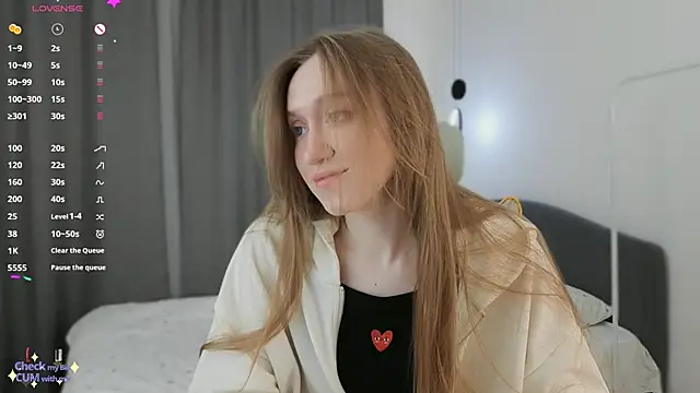 Snapshot of mowalova chatting on May 2026 06:46:01 PM mowalova online show from May 2026 06:46:01 PM