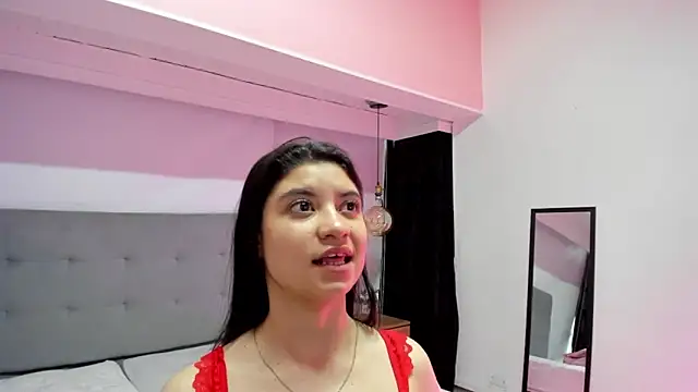 LindaCatalina  online show from April 2026 12:35:02 PM