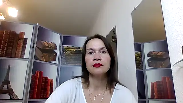 Snapshot of Selena_Moo chatting on May 2026 08:11:01 AM Selena Moo online show from May 2026 08:11:01 AM