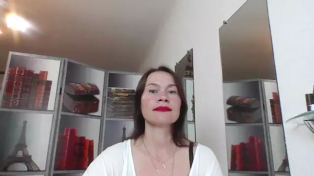 Snapshot of Selena_Moo chatting on May 2026 08:54:01 AM Selena Moo online show from May 2026 08:54:01 AM