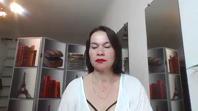 Snapshot of Selena_Moo chatting on June 2026 10:14:02 AM Selena Moo online show from June 2026 10:14:02 AM