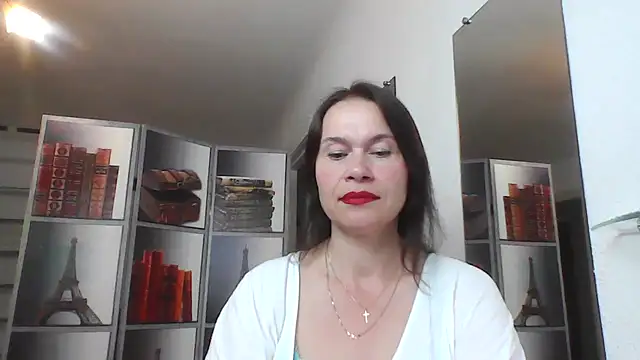 Snapshot of Selena_Moo chatting on June 2026 02:19:02 PM Selena Moo online show from June 2026 02:19:02 PM