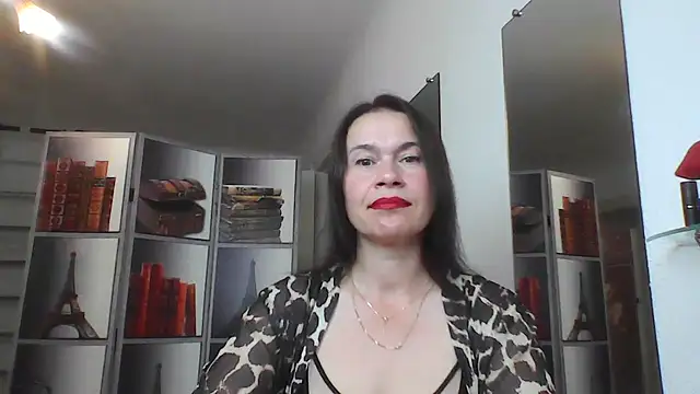 Selena Moo online show from July 2026 08:10:02 AM