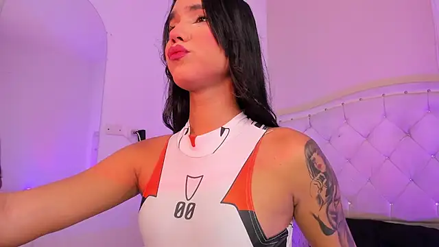 Majo Sweett online show from April 2026 01:55:02 AM