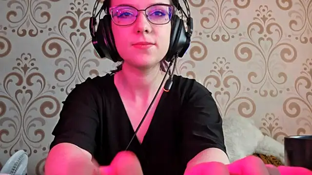 IsaSantella online show from March 2026 09:46:01 AM