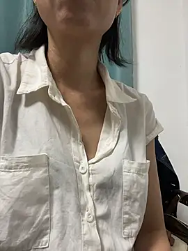 Snapshot of lilysister66 chatting on July 2026 05:06:02 PM lilysister66 online show from July 2026 05:06:02 PM