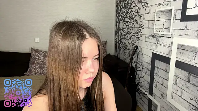 Snapshot of ElmiraDabato chatting on June 2026 05:38:01 AM ElmiraDabato online show from June 2026 05:38:01 AM