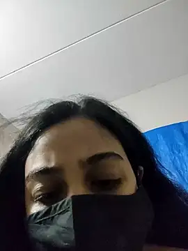 ALIZA FENDY online show from April 2026 01:58:02 PM