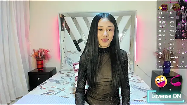 Snapshot of candy_skyy chatting on March 2026 01:04:01 PM candy skyy online show from March 2026 01:04:01 PM