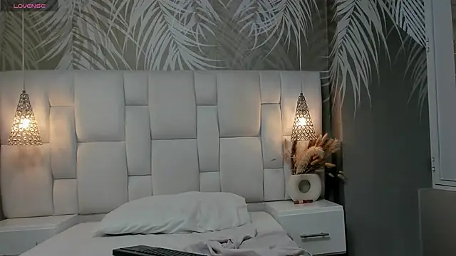 your sissytrans online show from April 2026 10:56:02 PM