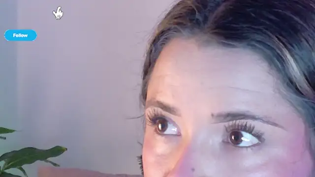 KylieVennet online show from April 2026 04:05:02 AM