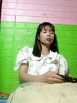 Snapshot of AmyLinee01 chatting on May 2026 08:58:02 PM AmyLinee01 online show from May 2026 08:58:02 PM