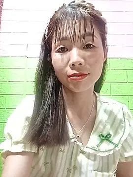 Snapshot of AmyLinee01 chatting on June 2026 12:08:01 PM AmyLinee01 online show from June 2026 12:08:01 PM
