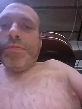 clauMM86 online show from April 2026 09:05:02 PM