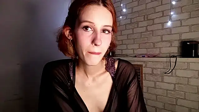 Snapshot of SirenFrost chatting on June 2026 03:21:02 PM SirenFrost online show from June 2026 03:21:02 PM